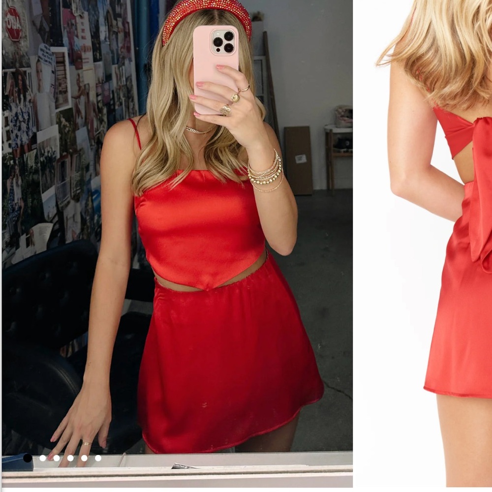 Show Me Your MuMu Red Scarf Top